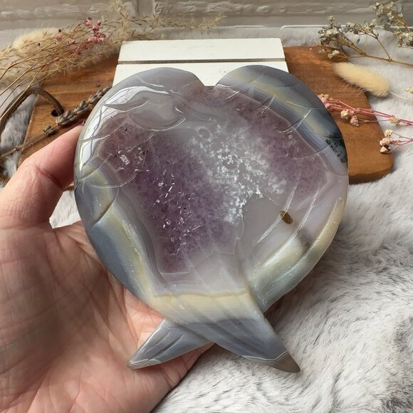 Gorgeous Amethyst with Agate Angel Wings Carving - Picture 7 of 8